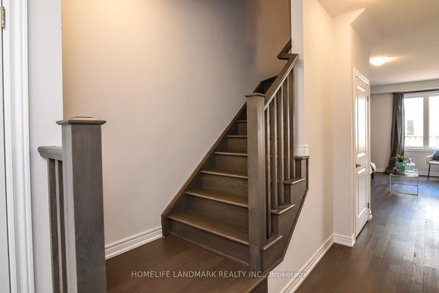 11 Mockingbird Lane, Townhouse with 3 bedrooms, 3 bathrooms and 2 parking in Hamilton ON | Image 5