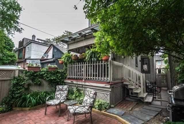 176 De Grassi St, House detached with 2 bedrooms, 2 bathrooms and 2 parking in Toronto ON | Image 18
