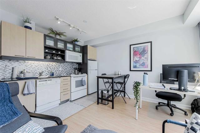525 - 36 Blue Jays Way, Condo with 1 bedrooms, 1 bathrooms and 1 parking in Toronto ON | Image 13