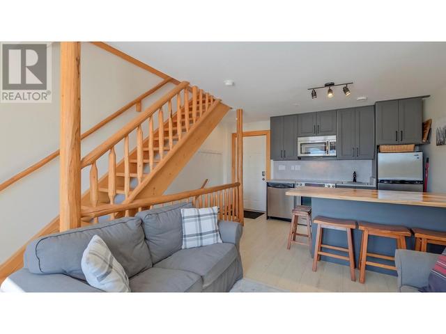 6 - 5015 Snowbird Way, House attached with 2 bedrooms, 2 bathrooms and null parking in Kootenay Boundary E BC | Image 10