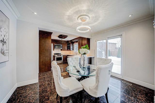 447 Raymerville Dr, House detached with 5 bedrooms, 4 bathrooms and 5 parking in Markham ON | Image 6