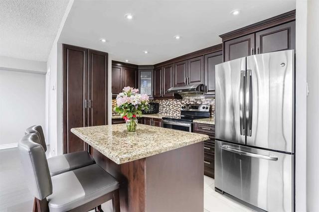 1507 - 3700 Kaneff Cres, Condo with 2 bedrooms, 2 bathrooms and 1 parking in Mississauga ON | Image 39