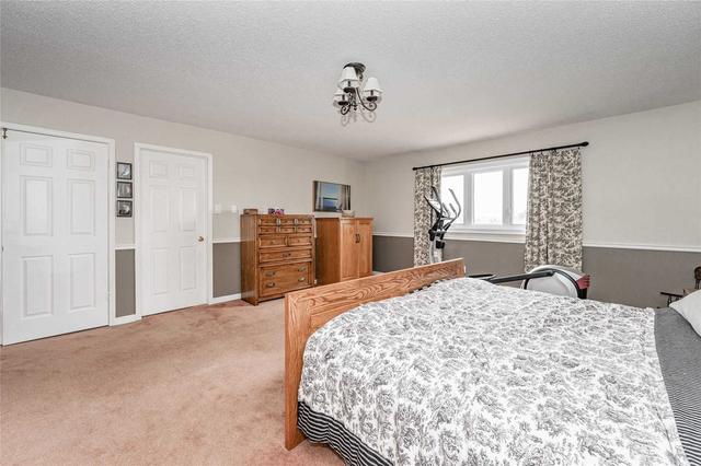 1020 Glenashton Dr, House detached with 4 bedrooms, 3 bathrooms and 6 parking in Oakville ON | Image 13