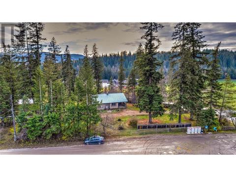 11 Gardom Lake Road, House detached with 2 bedrooms, 2 bathrooms and null parking in North Okanagan F BC | Card Image