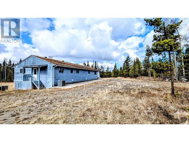 5906 Wendal Road, House detached with 4 bedrooms, 2 bathrooms and null parking in Cariboo L BC | Image 1