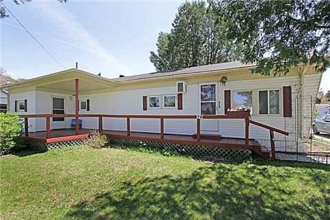 70 Sixth St, Home with 2 bedrooms, 1 bathrooms and 2 parking in New Tecumseth ON | Image 2