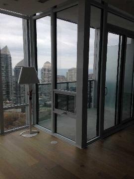 3007 - 90 Park Lawn Rd, Condo with 3 bedrooms, 3 bathrooms and 2 parking in Toronto ON | Image 6