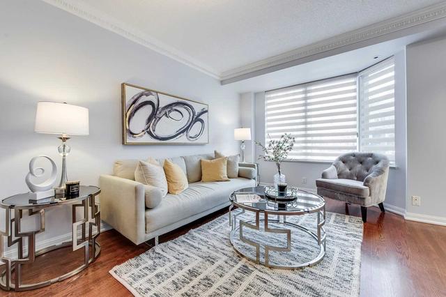 1219 - 28 Sommerset Way, Townhouse with 3 bedrooms, 3 bathrooms and 2 parking in Toronto ON | Image 5
