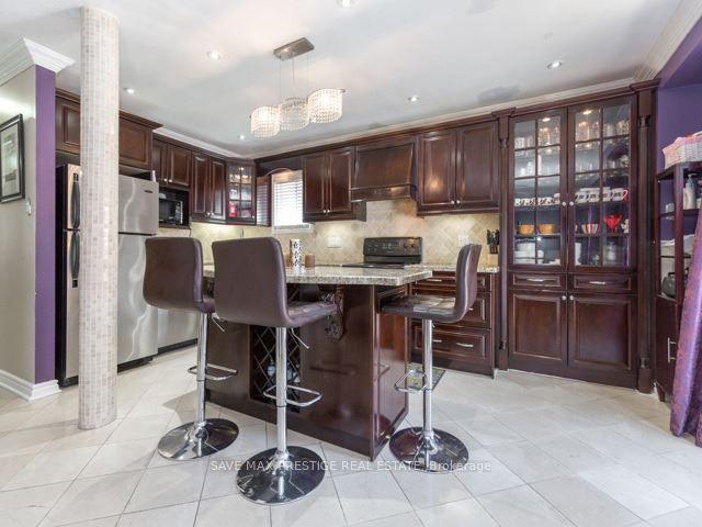 4 Cedarwood Cres, House detached with 3 bedrooms, 4 bathrooms and 6 parking in Brampton ON | Image 14