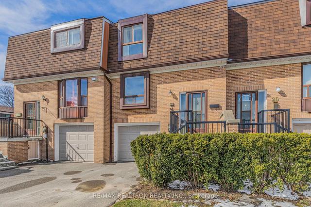 27 - 260 Avenue Rd, Townhouse with 3 bedrooms, 2 bathrooms and 3 parking in Richmond Hill ON | Image 12