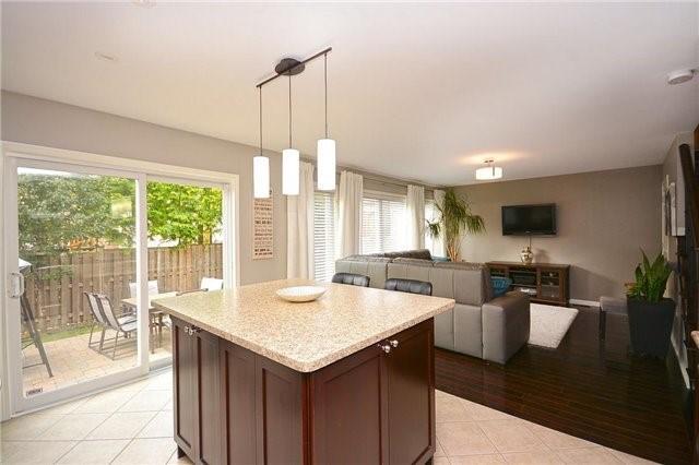 803 Rayner Crt, House detached with 4 bedrooms, 3 bathrooms and 2 parking in Milton ON | Image 9