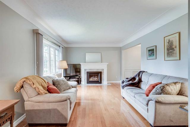 904 Easterbrook Ave, House detached with 3 bedrooms, 2 bathrooms and 7 parking in Burlington ON | Image 32