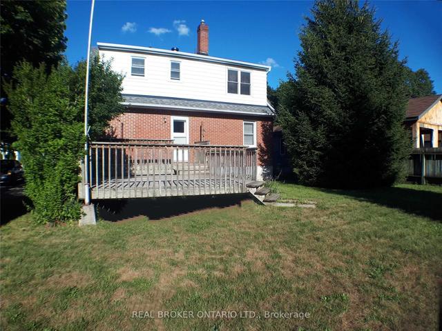 upper - 19 Alfred St W, House detached with 2 bedrooms, 1 bathrooms and 1 parking in Barrie ON | Image 7