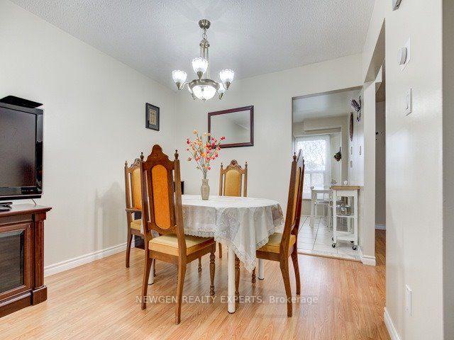 107 - 107 Enderby Cres, Condo with 3 bedrooms, 2 bathrooms and 2 parking in Brampton ON | Image 10