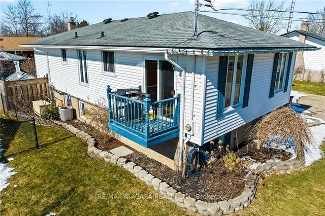845 Grandview Rd, House detached with 3 bedrooms, 3 bathrooms and 8 parking in Fort Erie ON | Image 29