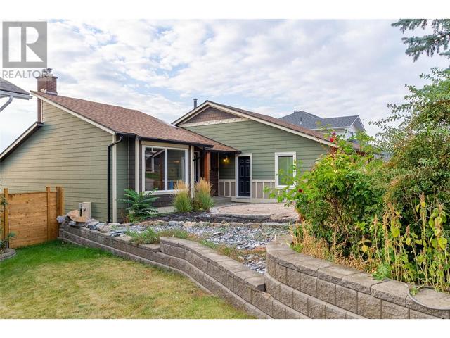 4308 Wellington Drive, House detached with 4 bedrooms, 3 bathrooms and 2 parking in Vernon BC | Image 7