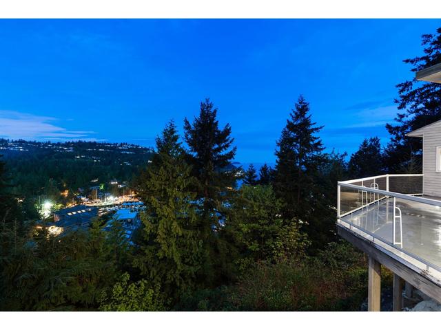 5860 Falcon Road, House detached with 5 bedrooms, 5 bathrooms and null parking in West Vancouver BC | Card Image