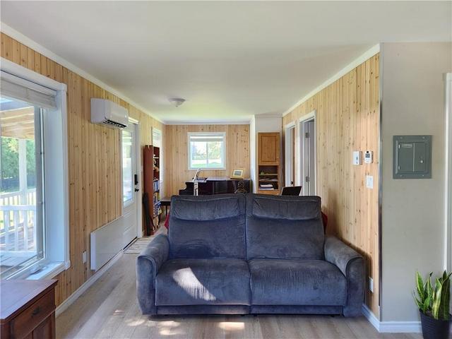 20929 Oliver Lane, House detached with 1 bedrooms, 1 bathrooms and 3 parking in South Glengarry ON | Image 7