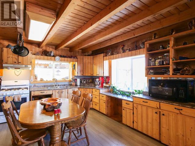10260 Nazko Road, House detached with 2 bedrooms, 1 bathrooms and null parking in Cariboo I BC | Image 23