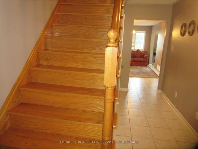 364 Queens Dr, House attached with 3 bedrooms, 4 bathrooms and 4 parking in Toronto ON | Image 11