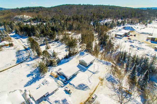 115 William St, House detached with 5 bedrooms, 2 bathrooms and 5 parking in Madawaska Valley ON | Image 24