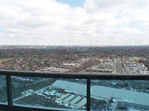 2201 - 7171 Yonge St, Condo with 2 bedrooms, 2 bathrooms and 1 parking in Markham ON | Image 4