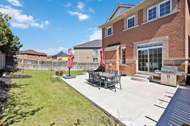 16 Fishing Cres S, House detached with 3 bedrooms, 4 bathrooms and 3 parking in Brampton ON | Image 35