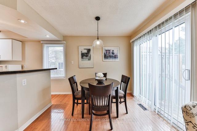 51 - 2940 Headon Forest Dr, Townhouse with 2 bedrooms, 2 bathrooms and 2 parking in Burlington ON | Image 2