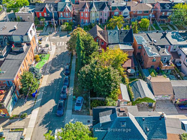 78 Gladstone Ave, House semidetached with 3 bedrooms, 1 bathrooms and 0 parking in Toronto ON | Image 17