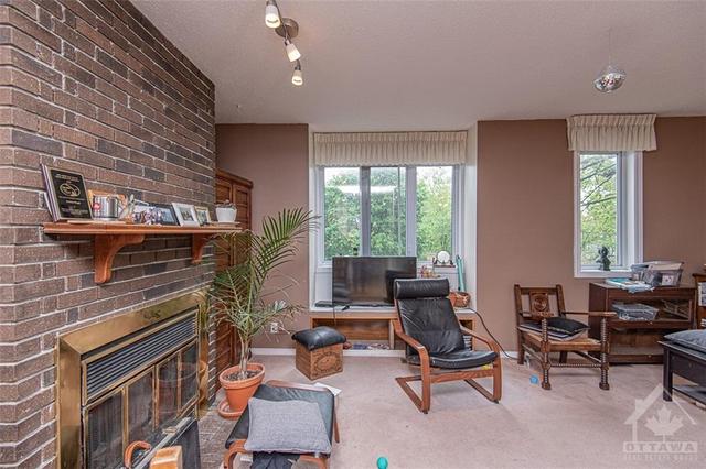 1156 Chimney Hill Way, Townhouse with 3 bedrooms, 3 bathrooms and 2 parking in Ottawa ON | Image 6