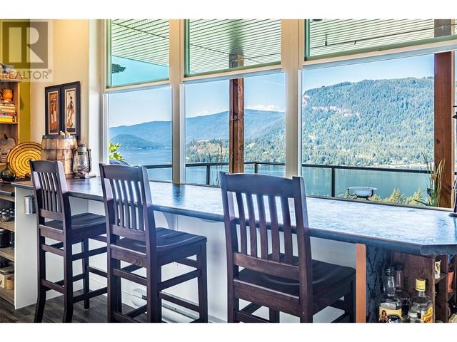 218 Sunset Drive, House detached with 3 bedrooms, 3 bathrooms and 5 parking in Sicamous BC | Image 25