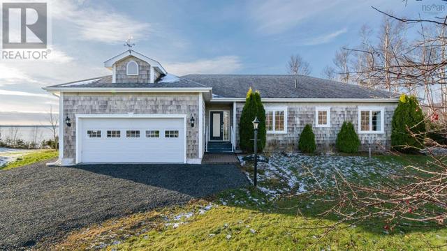 230 223 Highway, House detached with 3 bedrooms, 2 bathrooms and null parking in Victoria, Subd. B NS | Image 40