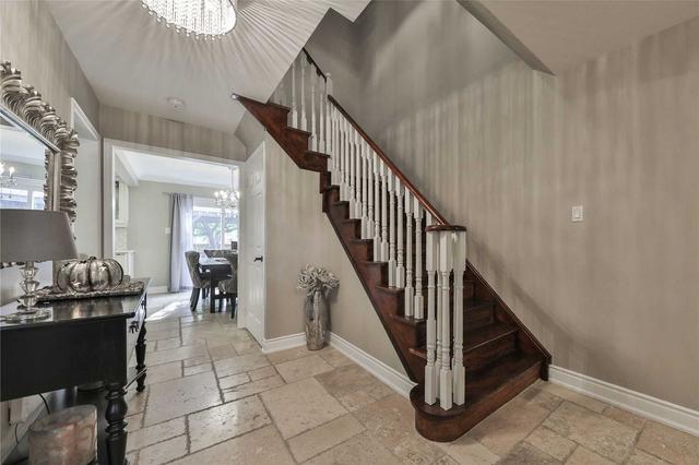 886 Millworks Cres W, House attached with 3 bedrooms, 4 bathrooms and 4 parking in Mississauga ON | Image 16