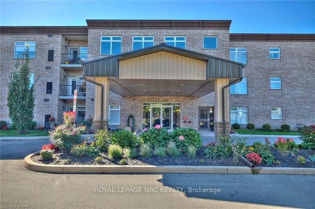 113 - 4644 Pettit Ave, Condo with 2 bedrooms, 2 bathrooms and 2 parking in Niagara Falls ON | Image 7