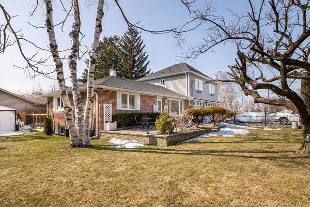 79 Lincoln St, House detached with 3 bedrooms, 3 bathrooms and 11 parking in Ajax ON | Image 12