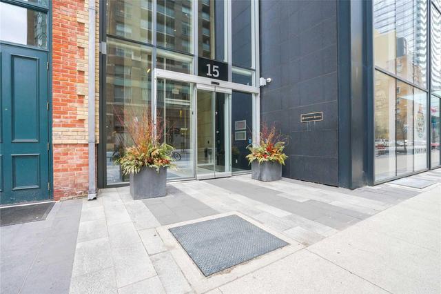 4309 - 15 Grenville St, Condo with 2 bedrooms, 1 bathrooms and 1 parking in Toronto ON | Image 3