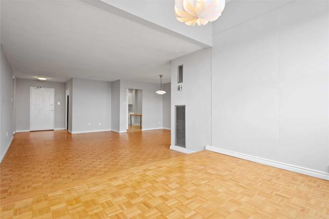 ph05 - 625 The West Mall, Condo with 3 bedrooms, 2 bathrooms and 1 parking in Toronto ON | Image 5