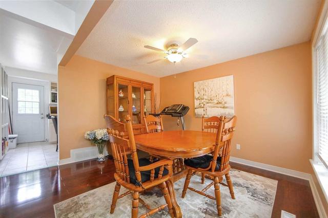 75 Merkley Sq, House detached with 3 bedrooms, 2 bathrooms and 3 parking in Toronto ON | Image 21