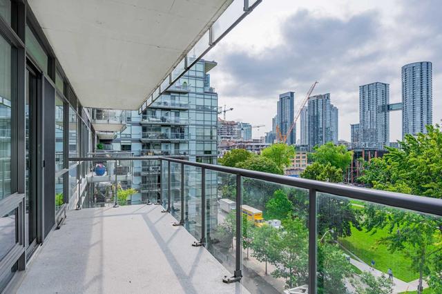 727 - 55 Stewart St, Condo with 2 bedrooms, 2 bathrooms and 1 parking in Toronto ON | Image 16