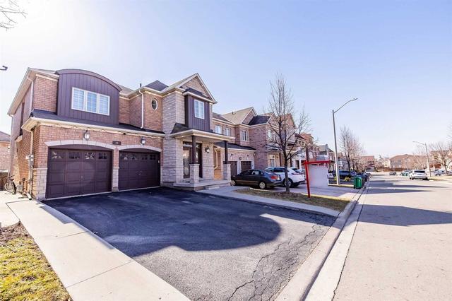 25 Grover Rd, House detached with 4 bedrooms, 4 bathrooms and 6 parking in Brampton ON | Image 12