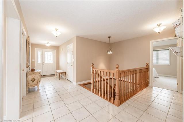 514 Yorkshire Drive, House detached with 4 bedrooms, 3 bathrooms and 4 parking in Waterloo ON | Image 40