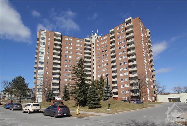 710 - 915 Elmsmere Road, Condo with 2 bedrooms, 1 bathrooms and 1 parking in Ottawa ON | Image 1