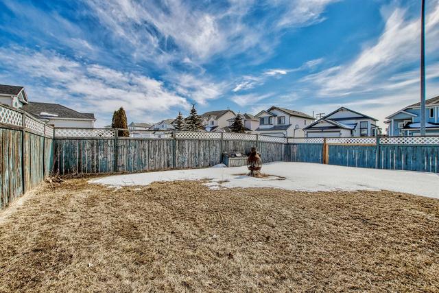 8051 Laguna Way Ne, House detached with 4 bedrooms, 2 bathrooms and 2 parking in Calgary AB | Image 37