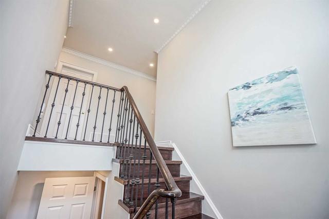 8 Derwent Crt, House detached with 3 bedrooms, 4 bathrooms and 6 parking in Toronto ON | Image 37
