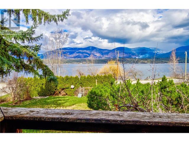 3580 Eagle Bay Road, House detached with 3 bedrooms, 2 bathrooms and null parking in Columbia Shuswap C BC | Image 2