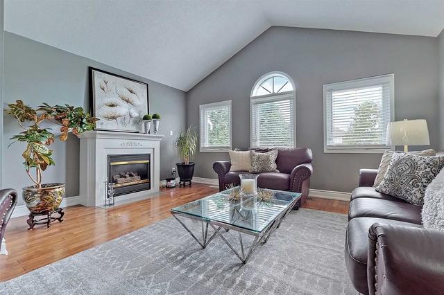 3726 Densbury Dr, House detached with 4 bedrooms, 4 bathrooms and 6 parking in Mississauga ON | Image 11