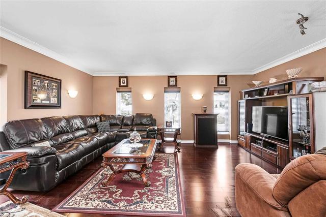 202 Cox Mill Rd, House detached with 4 bedrooms, 3 bathrooms and 8 parking in Barrie ON | Image 9
