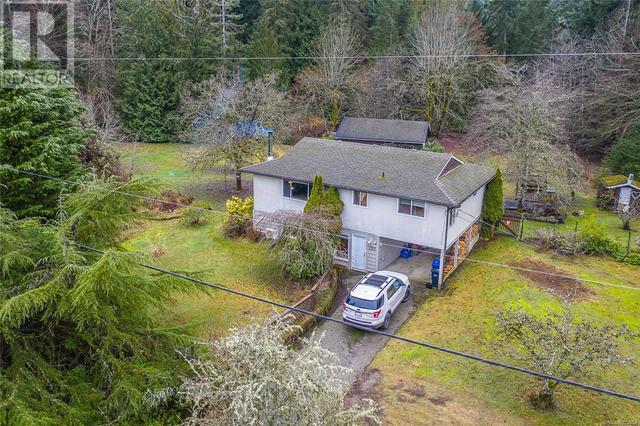 1311 North Rd, House detached with 3 bedrooms, 2 bathrooms and 6 parking in Nanaimo B BC | Card Image