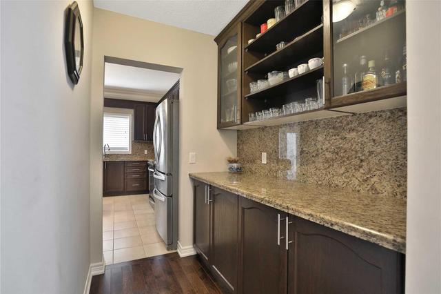35 Keystone Cres, House detached with 4 bedrooms, 4 bathrooms and 2 parking in Hamilton ON | Image 7