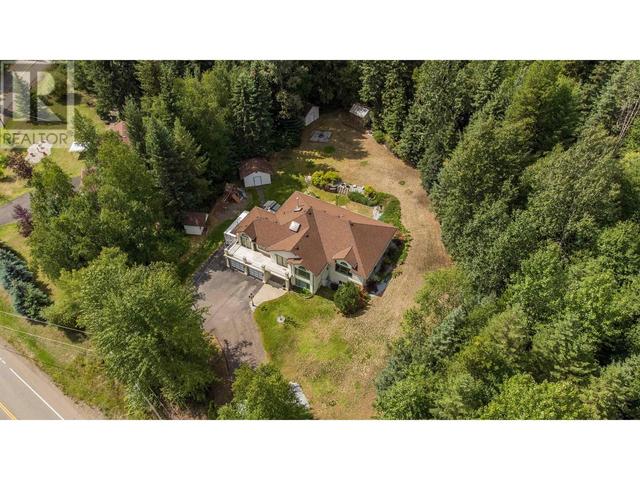 9094 North Nechako Road, House detached with 6 bedrooms, 3 bathrooms and null parking in Prince George BC | Image 39